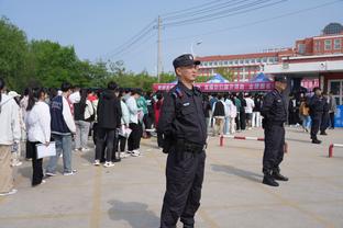 京沪生死战数据报告：上海定点三分10中9 闫鹏飞10次护框7次成功